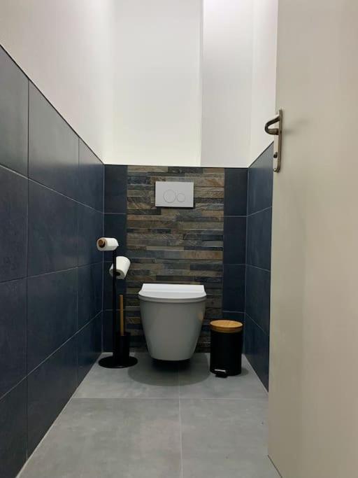 T1 Bis Cosy Et Spacieux - Wifi - Parking Gratuit Angers Luaran gambar